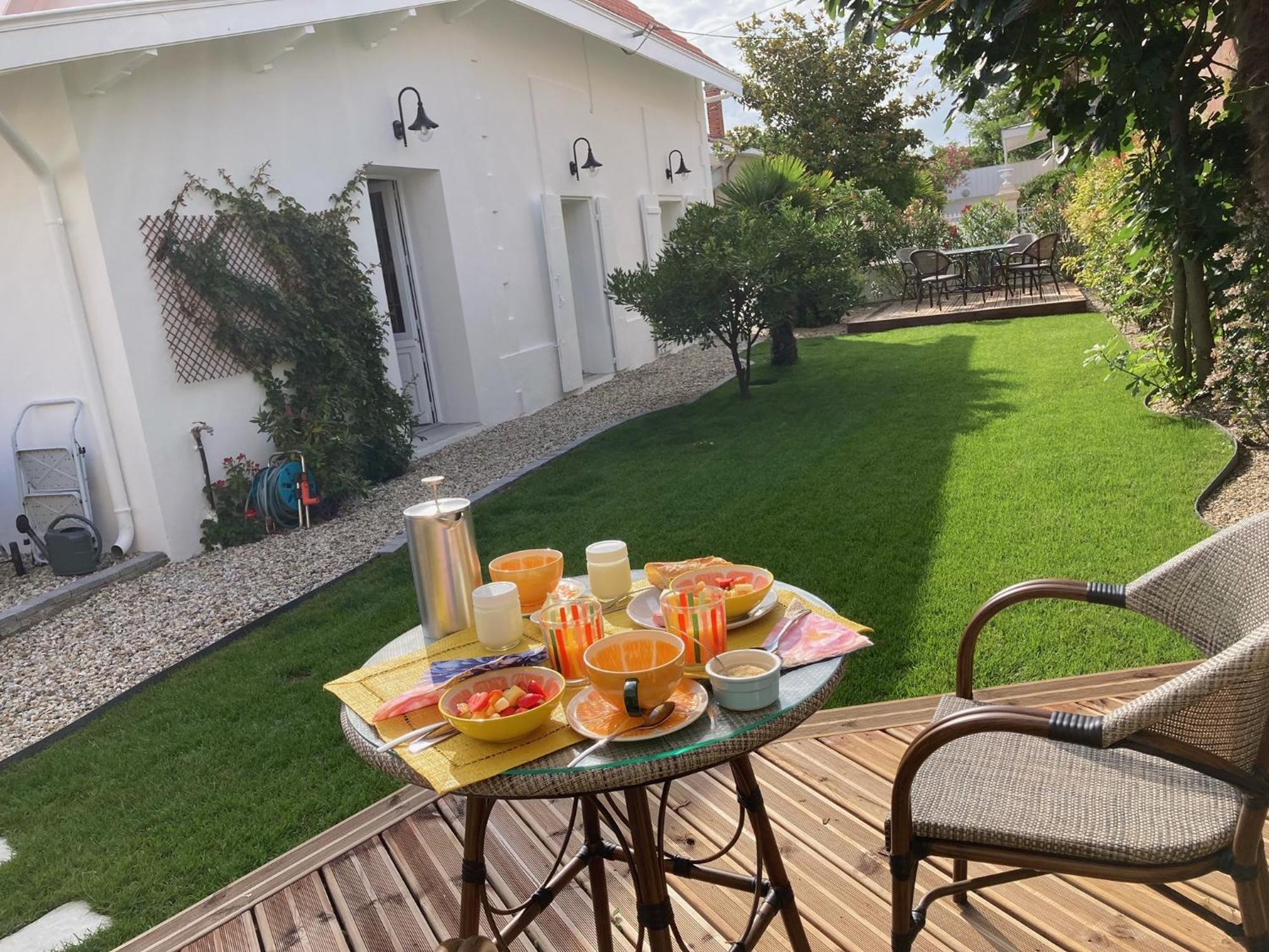 23 Hotel Soulac-sur-Mer Buitenkant foto
