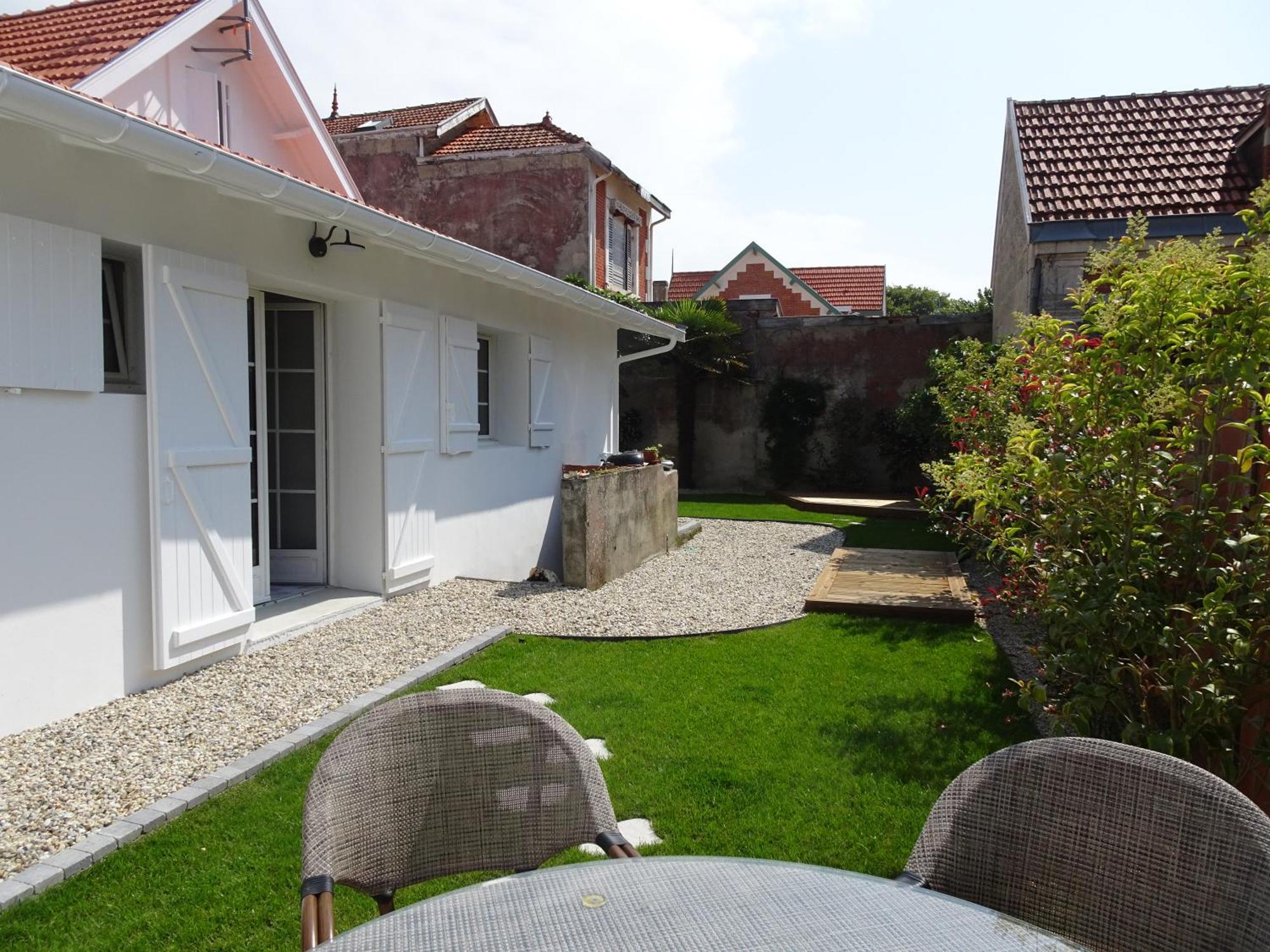 23 Hotel Soulac-sur-Mer Buitenkant foto